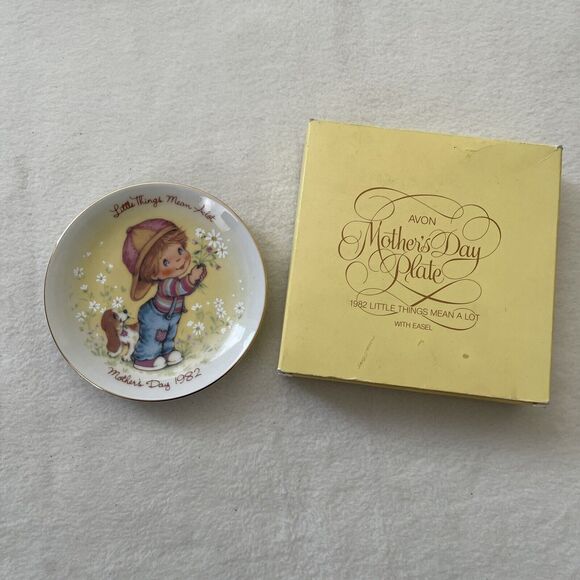 VINTAGE AVON 1982 Mother’s Day‎ Mini Collectible Plate"Little Things Mean A Lot" - Picture 7 of 9